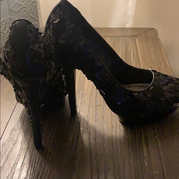 Rachel Roy black sequin platform heels - Picture 2 of 5
